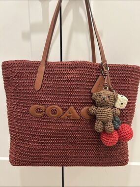 Coach (NWT) Large City Tote Bag With Charms in Russet
